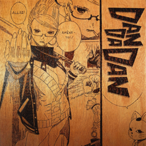 Pyrogravure DanDaDan Tableau 32Lx25,6l cm