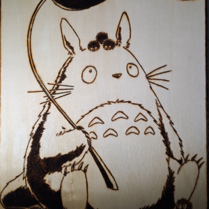 Pyrogravure de Totoro